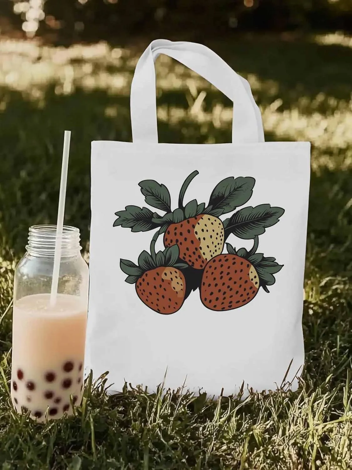 Canvas Tote Bag, Cartoon Fruit Aesthetic Canvas Tote Handbags for Women Shoulder Bag Vintage Strawberry