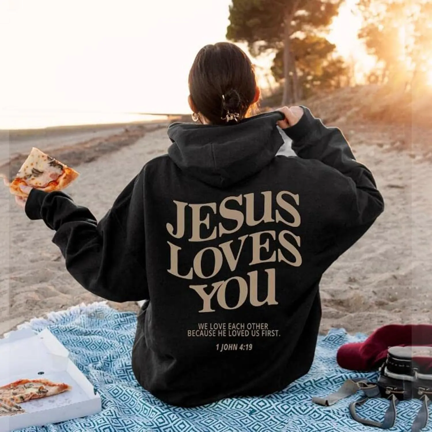 Jesus Loves You Christian Hoodies for Women Bible Verse Oversized Long Sleeve Y2K Drawstring Sweatshirts Comfy Pockets Tops