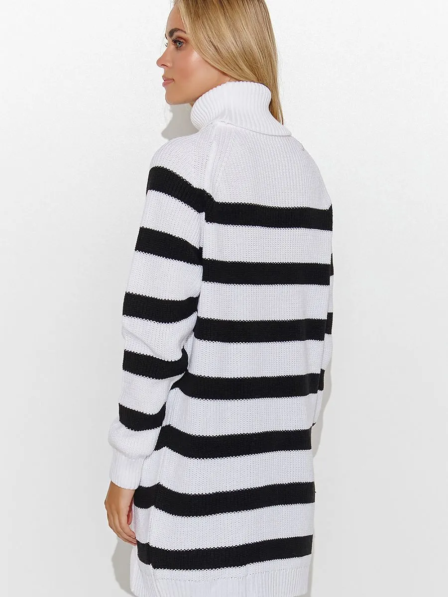 Turtleneck model 187973 Makadamia