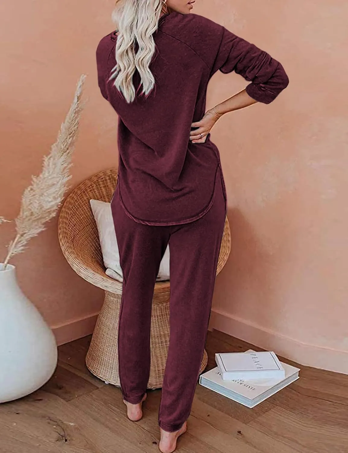 Women's 2 Piece Outfits Lounge Sets Long Sleeve Tops and Jogger Sweatpants Track Sweats Suits Loungewear Pajama Sets